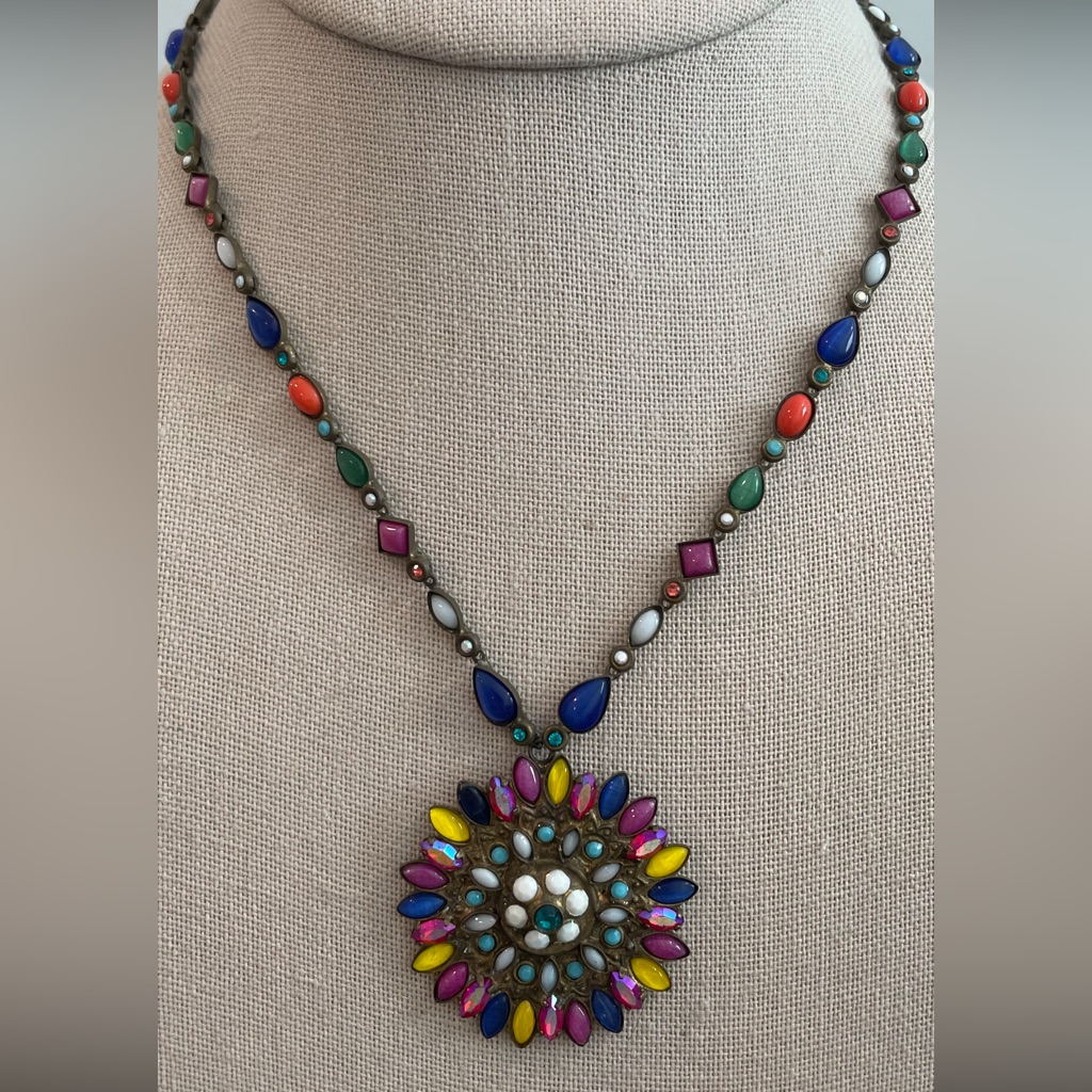 Sorrelli 15”-18” Starburst Floral Pendant Necklace Crystal Rhinestone Boho Brass